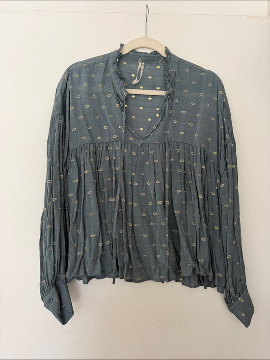 Anthropologie Tops - Anthropologie Women’s M Ruffled V-Neck Blouse with Metallic Dot Motifs